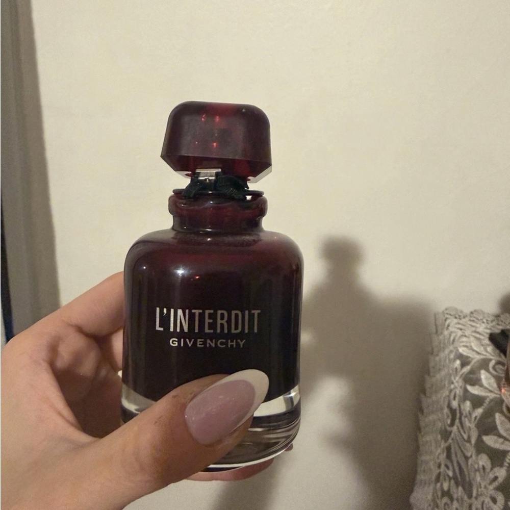 Givenchy L'Interdit Rouge - Picture 2 of 2